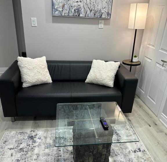 بنسيون 2 Bedrooms Basement With Bath,kitchen,laundry &dinning