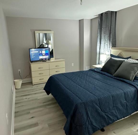 بنسيون 2 Bedrooms Basement With Bath,kitchen,laundry &dinning