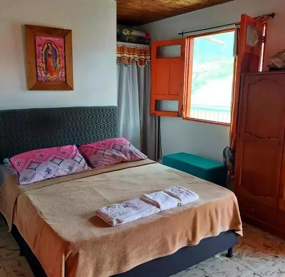 پانسیون Casa De La Abuela