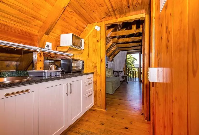 Abalone Lodges