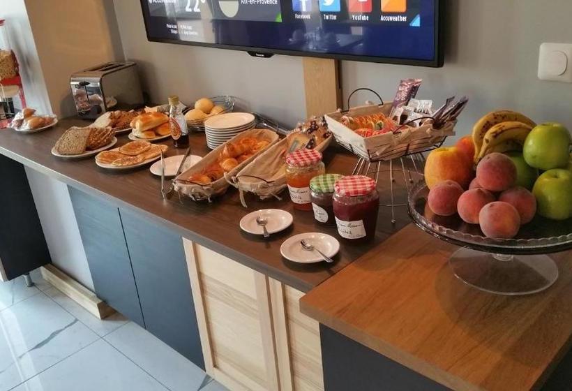 Appart Hotel Residella House Room & Kitchen Avignon Le Pontet