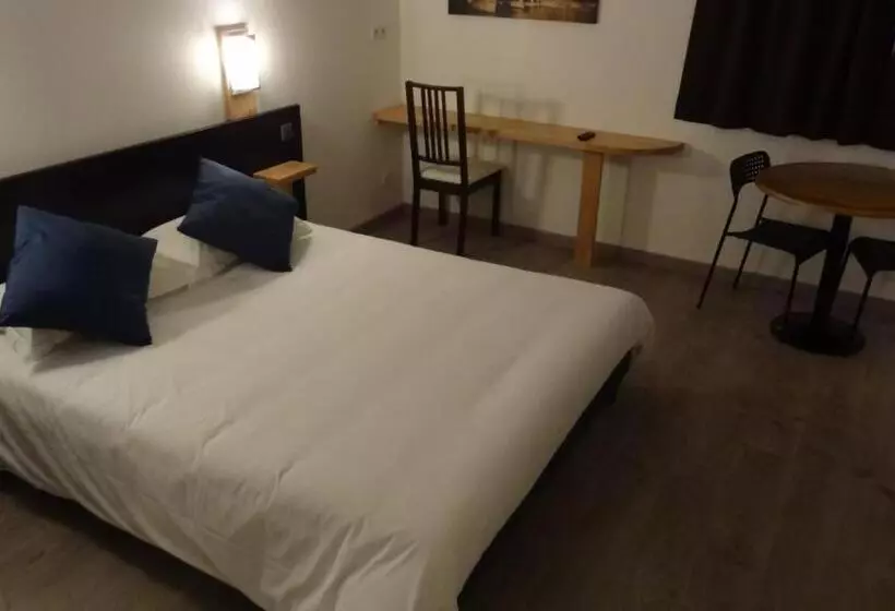 Appart Hotel Residella House Room & Kitchen Avignon Le Pontet