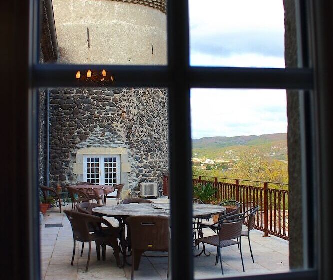 مبيت وإفطار Chateau De Mauras