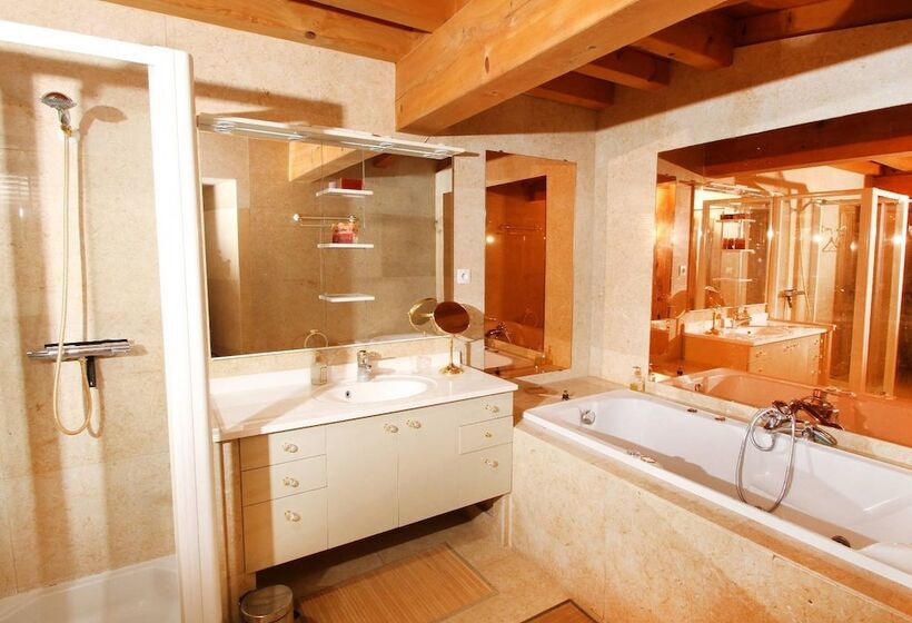 مبيت وإفطار Chateau De Mauras