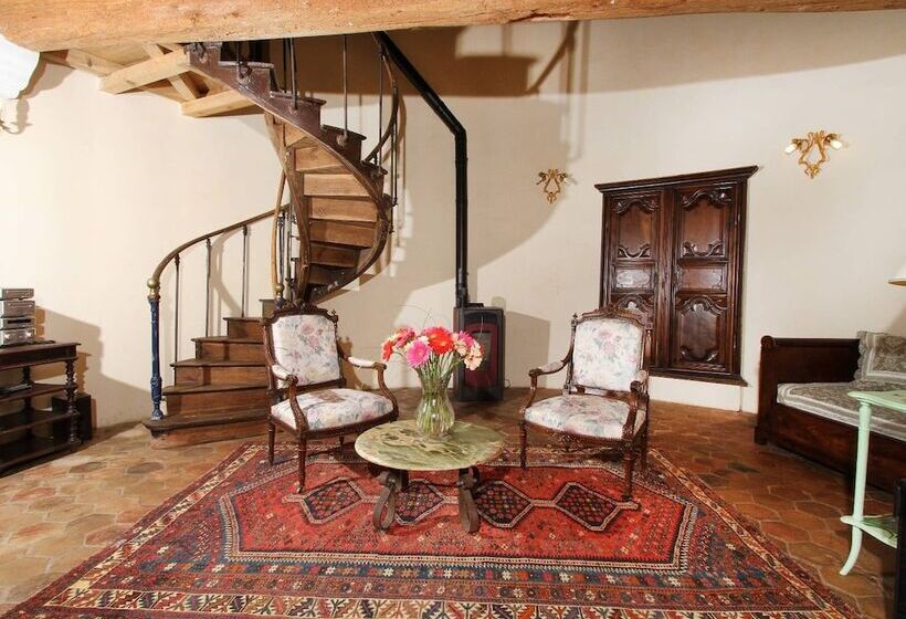 مبيت وإفطار Chateau De Mauras