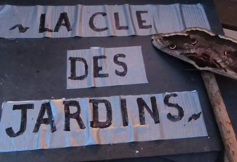 ベッドアンドブレックファースト La Cle Des Jardins