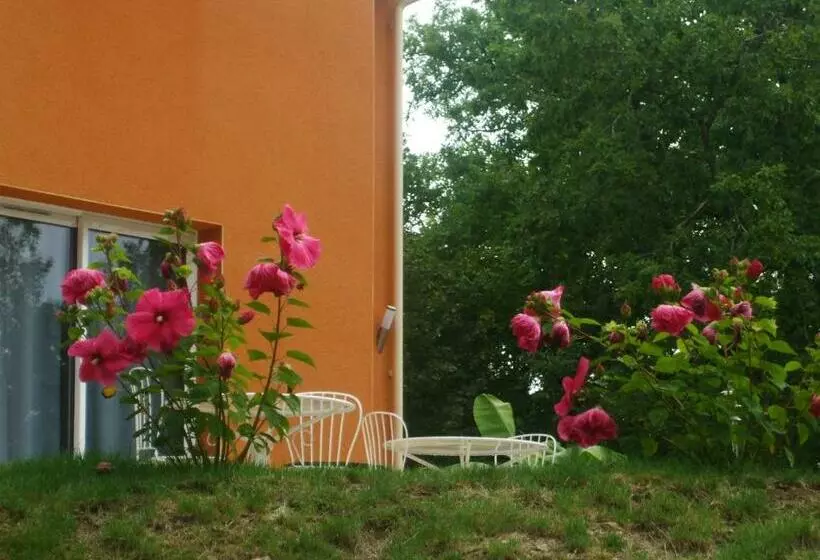Aamiaismajoitus (B&B) La Colline Des Endrevies