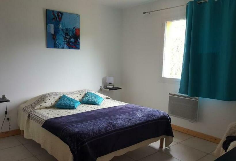 Bed and Breakfast La Colline Des Endrevies