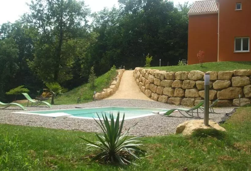 Aamiaismajoitus (B&B) La Colline Des Endrevies