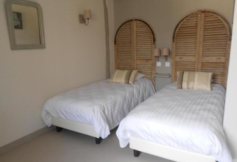 ベッドアンドブレックファースト Les Tournelles Chambres D Hôtes