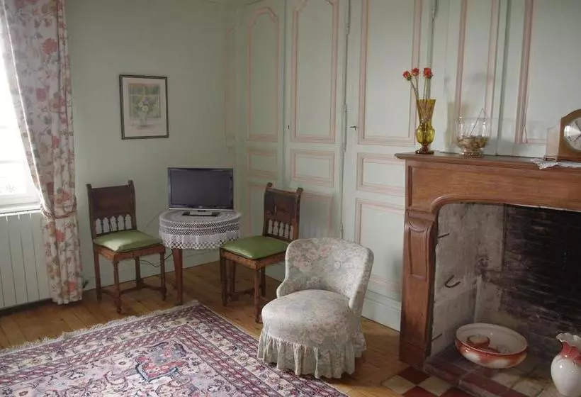 Aamiaismajoitus (B&B) Manoir Du Lieu Rocher