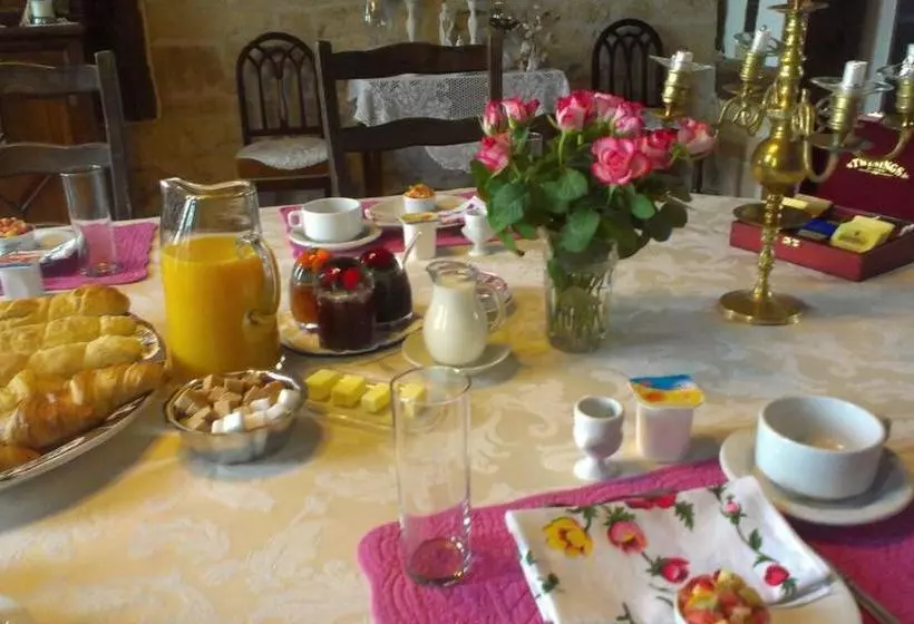 Aamiaismajoitus (B&B) Manoir Du Lieu Rocher