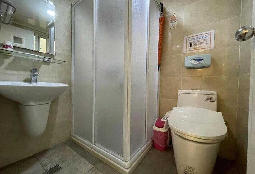 تختخواب و صبحانه N. Castle