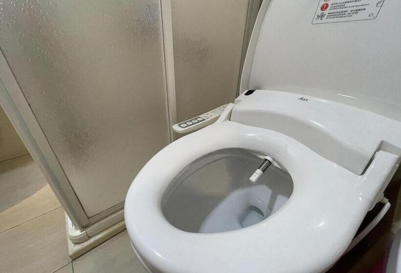 تختخواب و صبحانه N. Castle