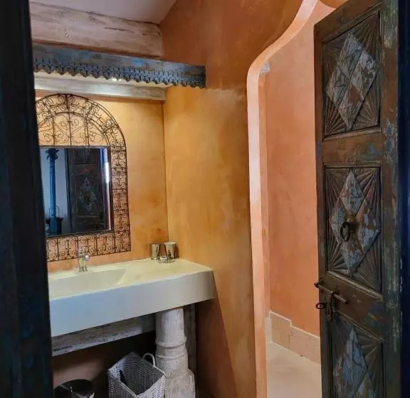 Aamiaismajoitus (B&B) Studios Et Chambre La Sauvasse