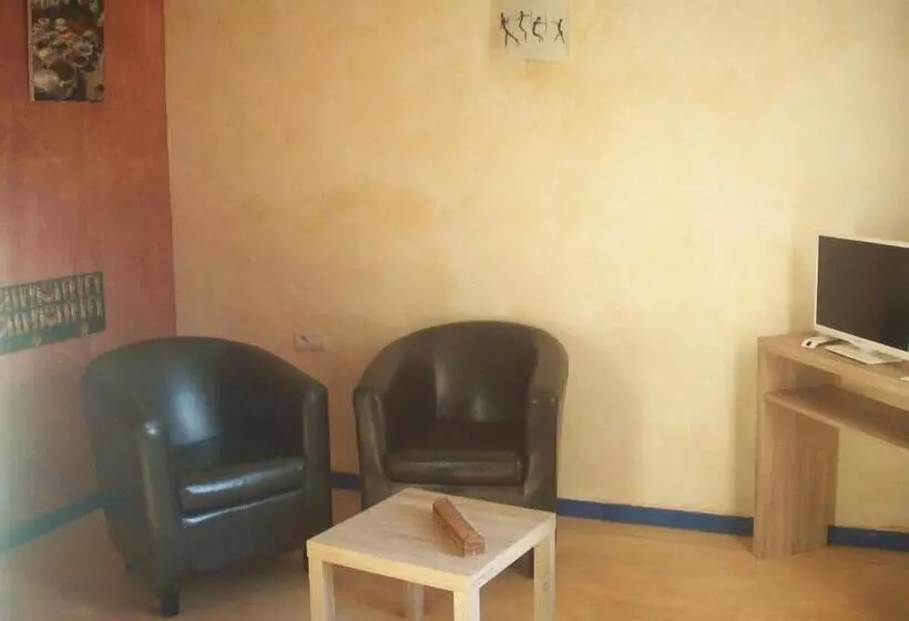 Aamiaismajoitus (B&B) Studios Et Chambre La Sauvasse