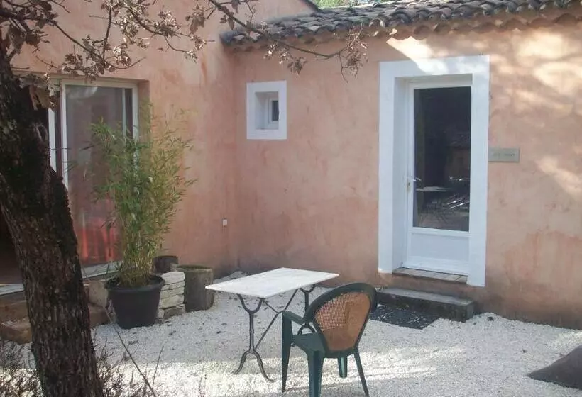 Aamiaismajoitus (B&B) Studios Et Chambre La Sauvasse