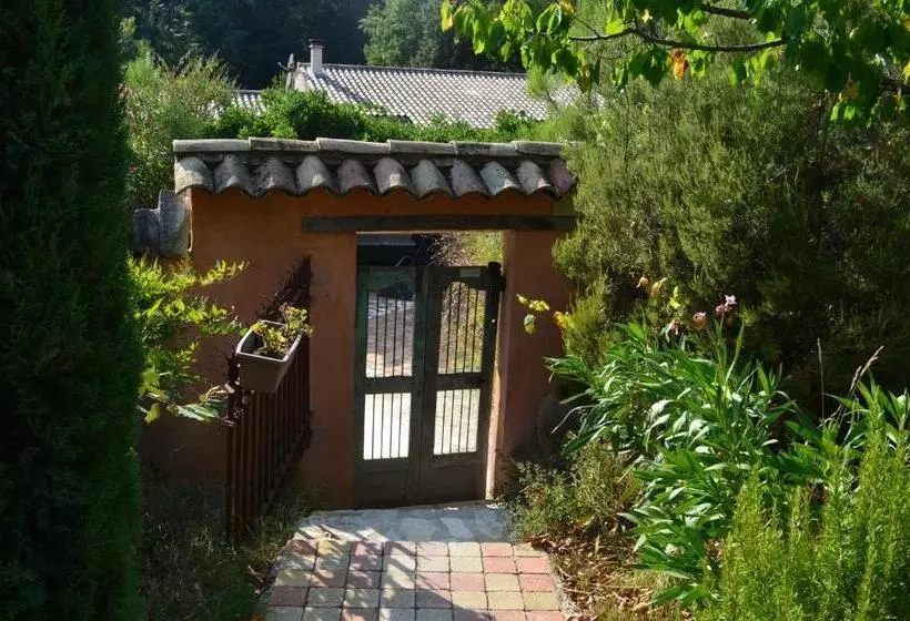 Aamiaismajoitus (B&B) Studios Et Chambre La Sauvasse