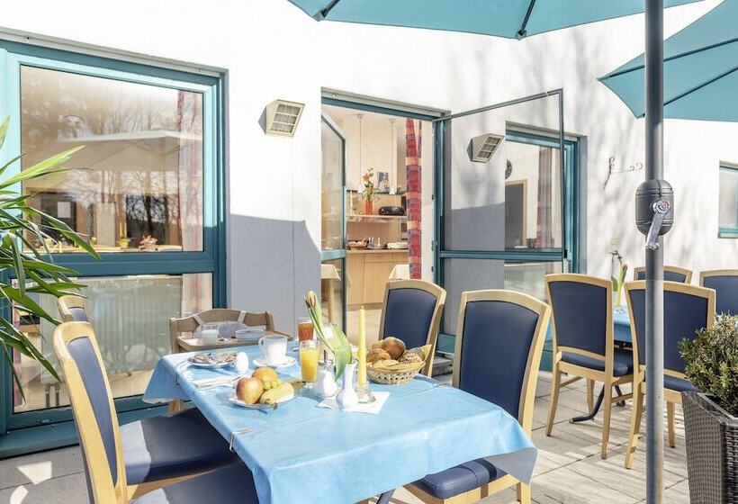 ホテル Am Wiesenweg L 24h Check In