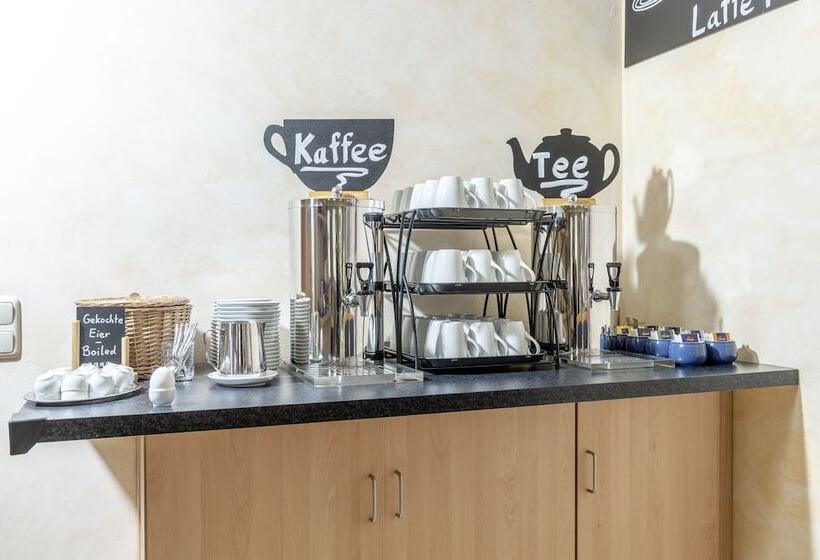 ホテル Am Wiesenweg L 24h Check In