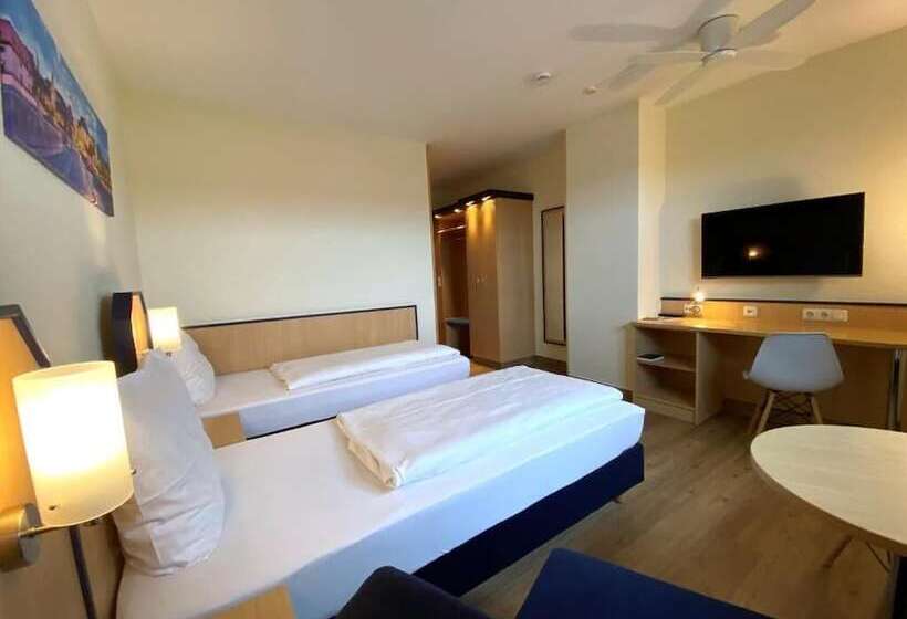 ホテル Am Wiesenweg L 24h Check In