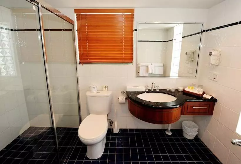 هتل Gladstone Capricorn Apartments