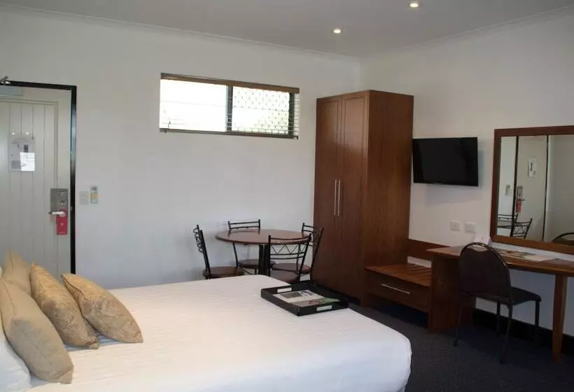 هتل Gladstone Capricorn Apartments