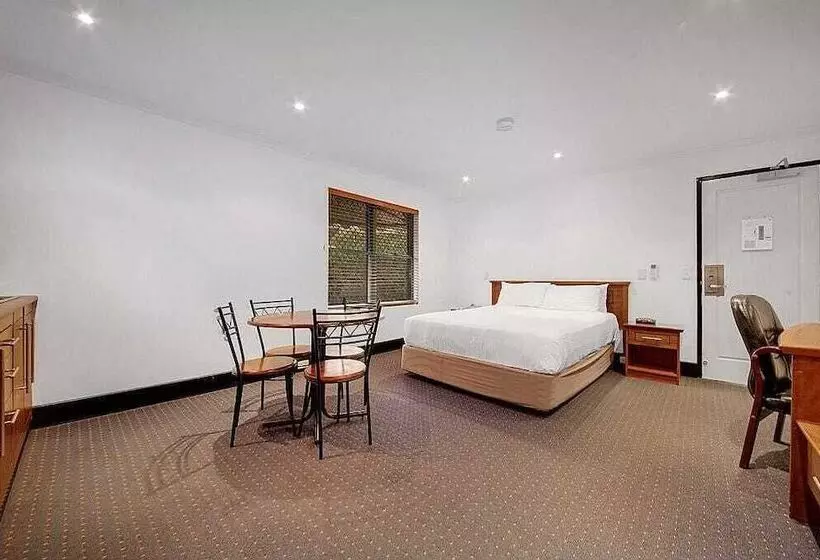 هتل Gladstone Capricorn Apartments