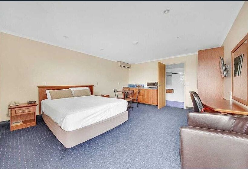 فندق Gladstone Capricorn Apartments