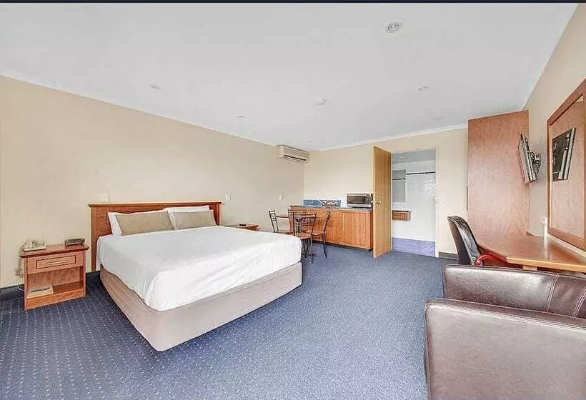 هتل Gladstone Capricorn Apartments
