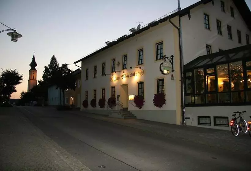 ホテル Landgasthof Obermaier Zum Vilserwirt