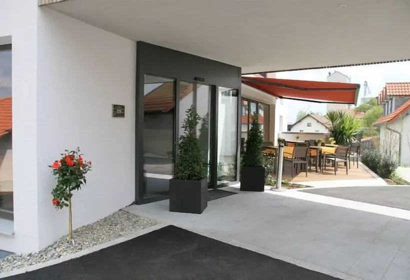 ホテル Landgasthof Obermaier Zum Vilserwirt