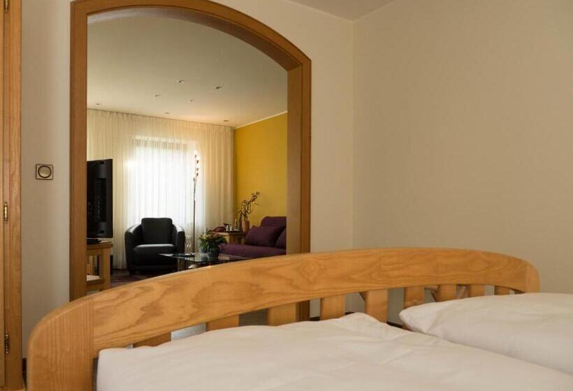 Отель Landhaus Berghof