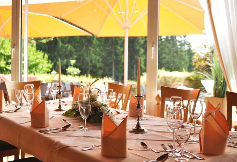 Отель Landhaus Berghof