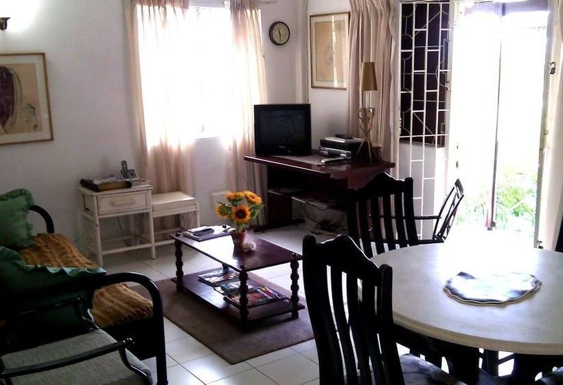 هتل Morris Apartments