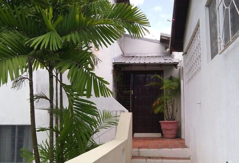 هتل Morris Apartments