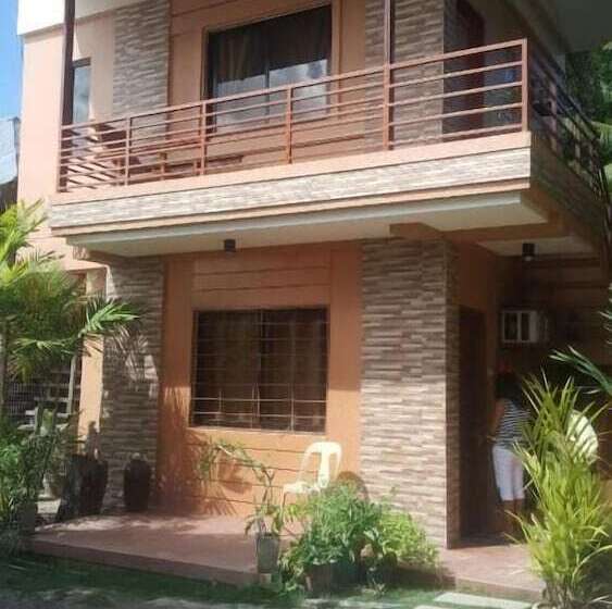 ホテル The Red Palm Resort