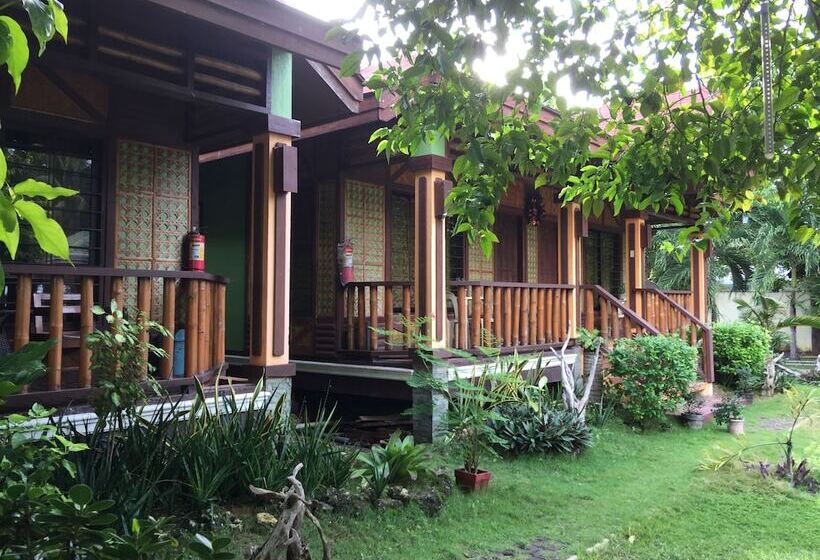 ホテル The Red Palm Resort