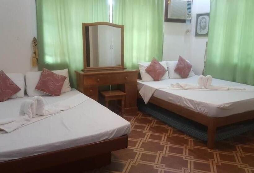 ホテル The Red Palm Resort