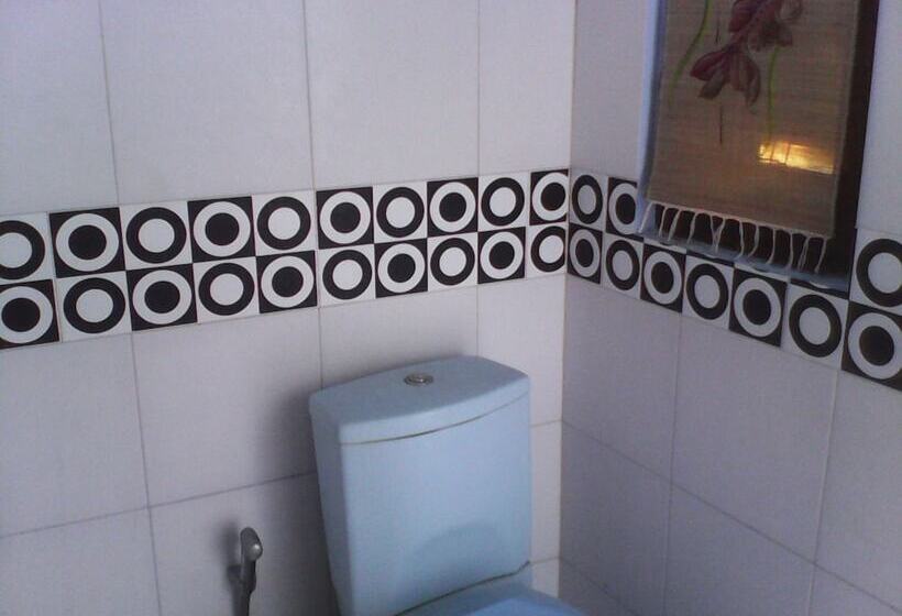 هتل Ulun Suwi Guesthouse