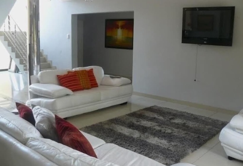 פנסיון Ezulwini Guest House