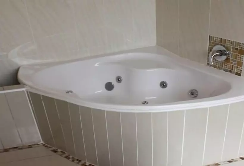 ペンション Ezulwini Guest House