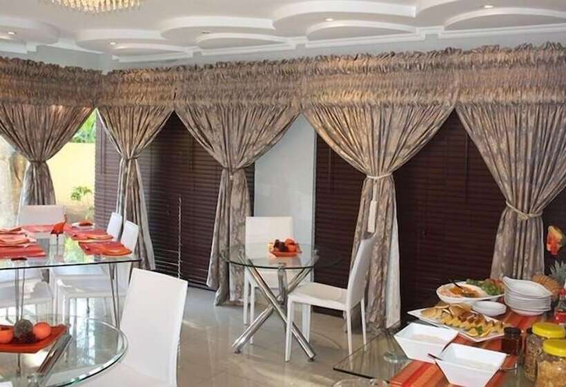 פנסיון Ezulwini Guest House