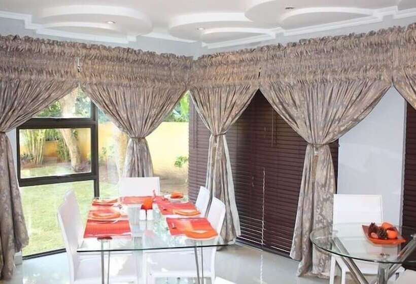 פנסיון Ezulwini Guest House