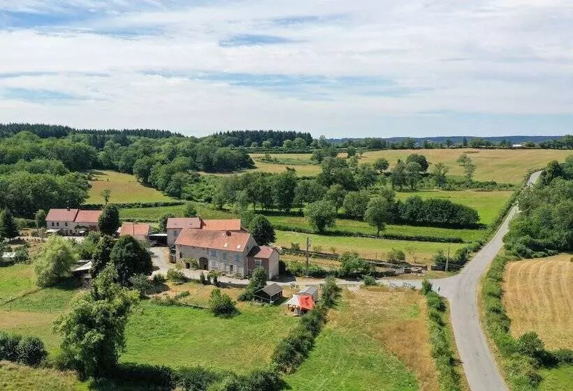 Retkeilymaja Roue D Escampette Gîte D étape Et De Séjour