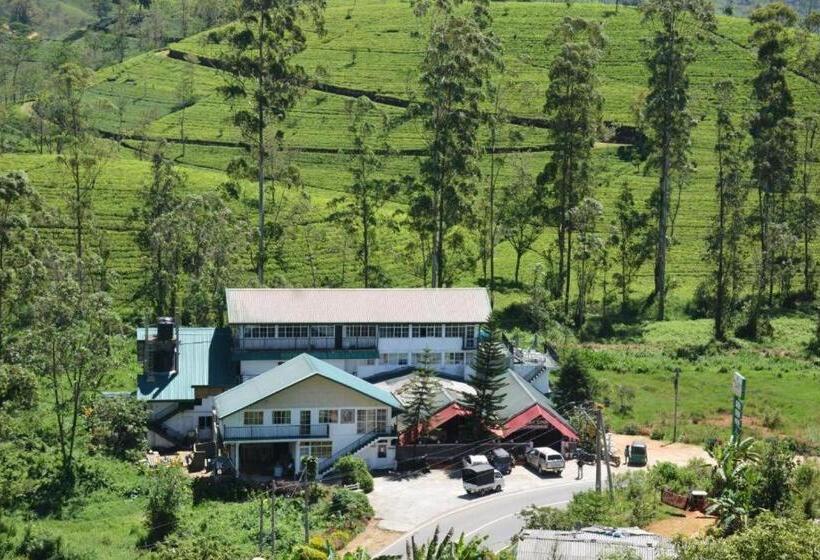 Vandrarhem The Hill Cool Cottage