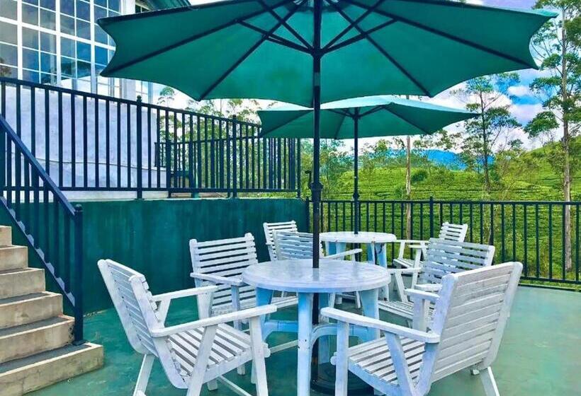 Vandrarhem The Hill Cool Cottage