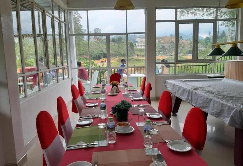 Vandrarhem The Hill Cool Cottage