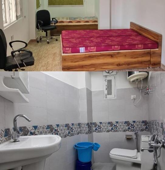 Общежитие Tiny Homestay Female Dormitory