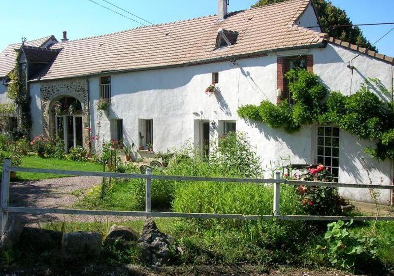 مبيت وإفطار Chambre D Hôtes Ermitage Saint Romble